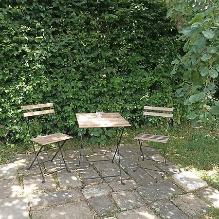 L'Echappee Au Jardin, Yourte Bucolique Godinne Εξωτερικό φωτογραφία